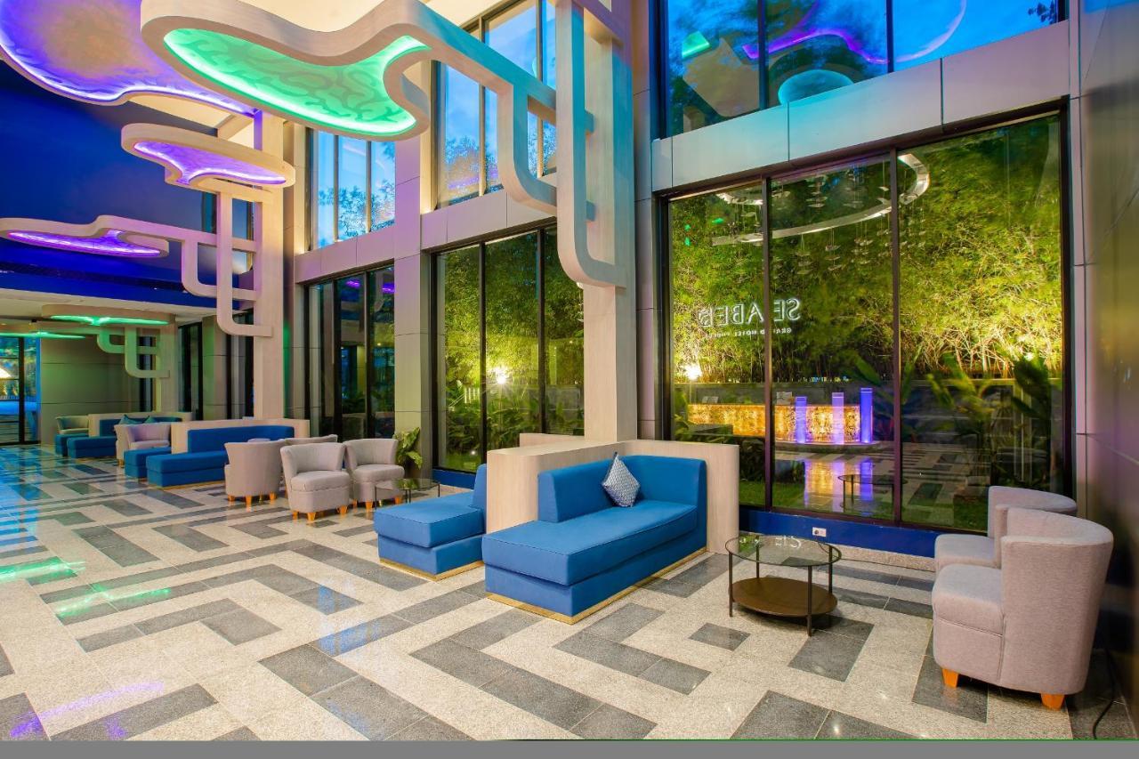 Seabed Grand Hotel Phuket - Sha Extra Plus Exterior foto Lobby