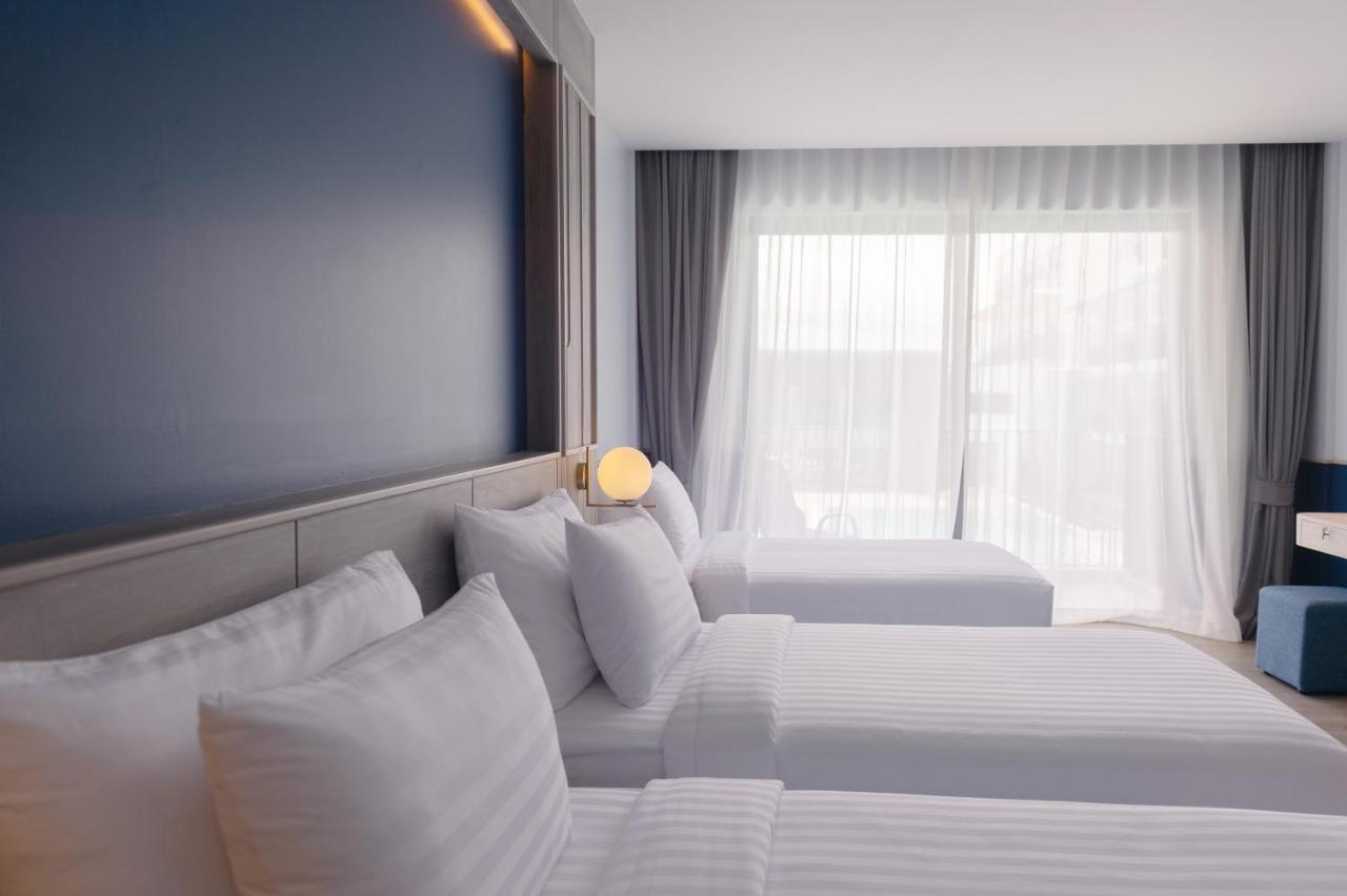 Seabed Grand Hotel Phuket - Sha Extra Plus Exterior foto A room at the hotel