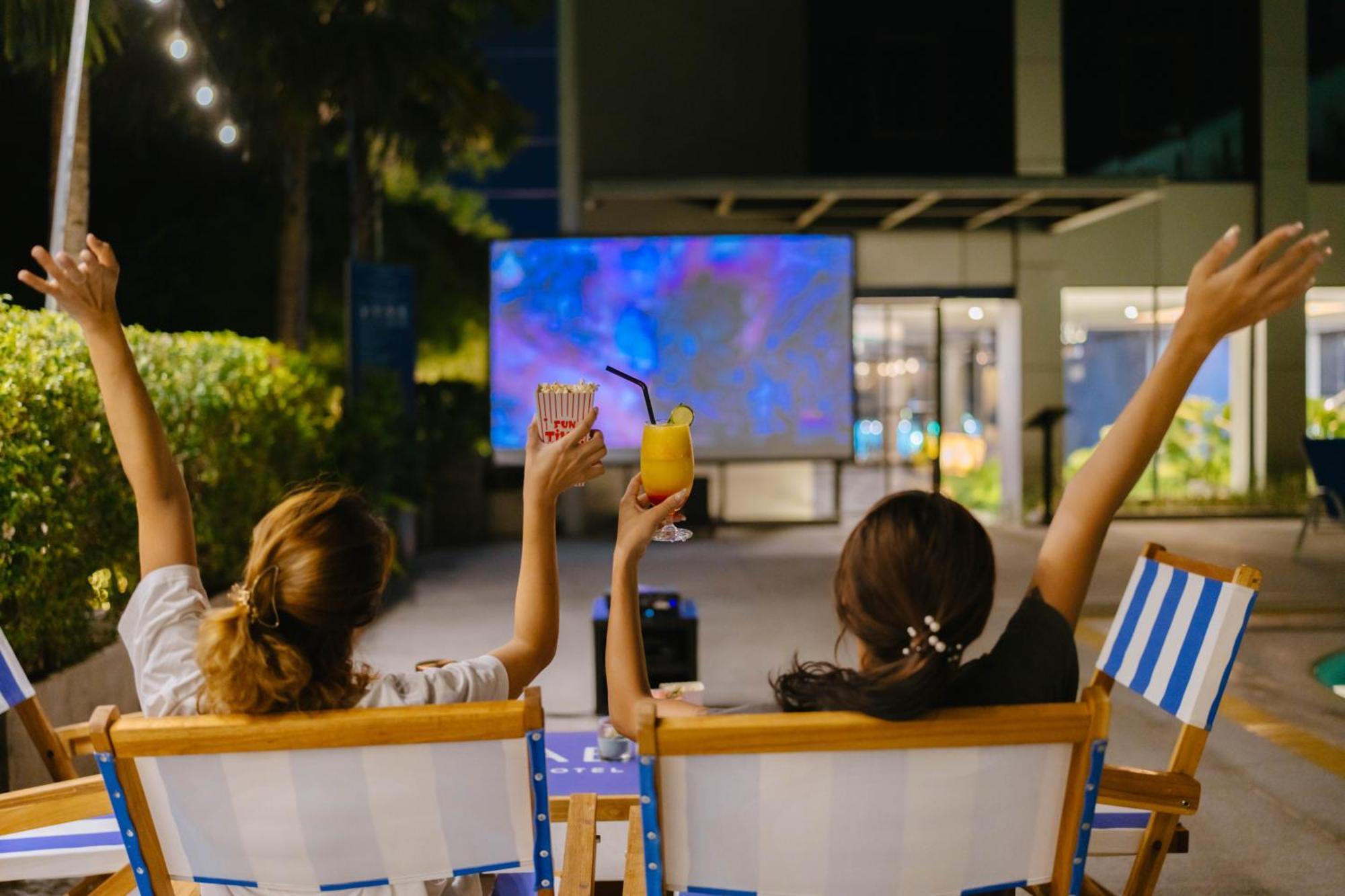 Seabed Grand Hotel Phuket - Sha Extra Plus Exterior foto The Beach Club